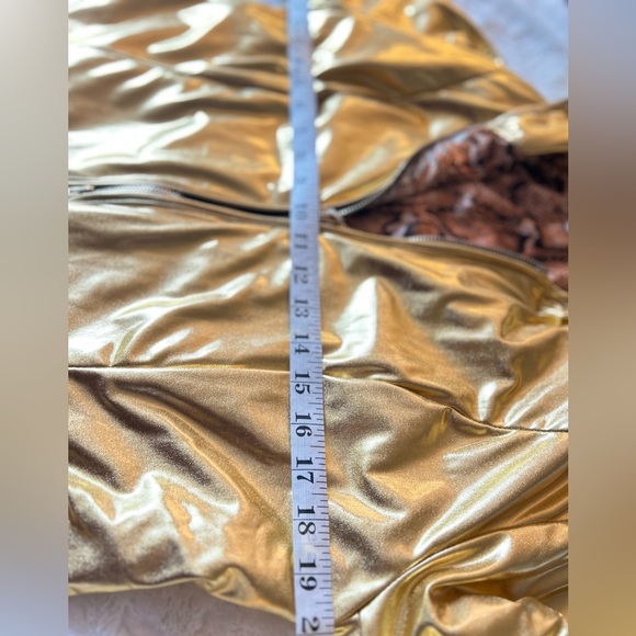 Sport Goddess Alert!Luxurious Brand New Sport Gold Jacket Made in Italy Size L - Picture 9 of 16